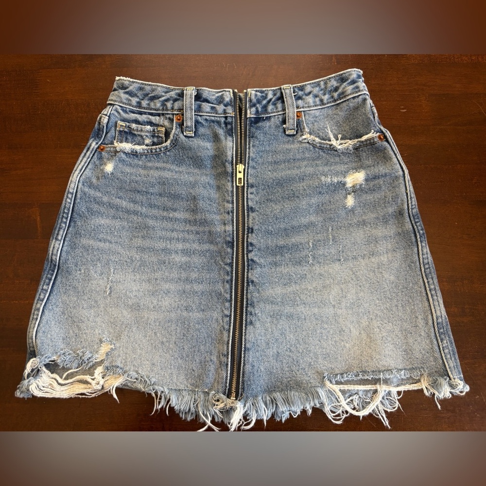 Abercrombie & Fitch Skirt - Women’s Distressed, Blue Denim Mini. Size 26